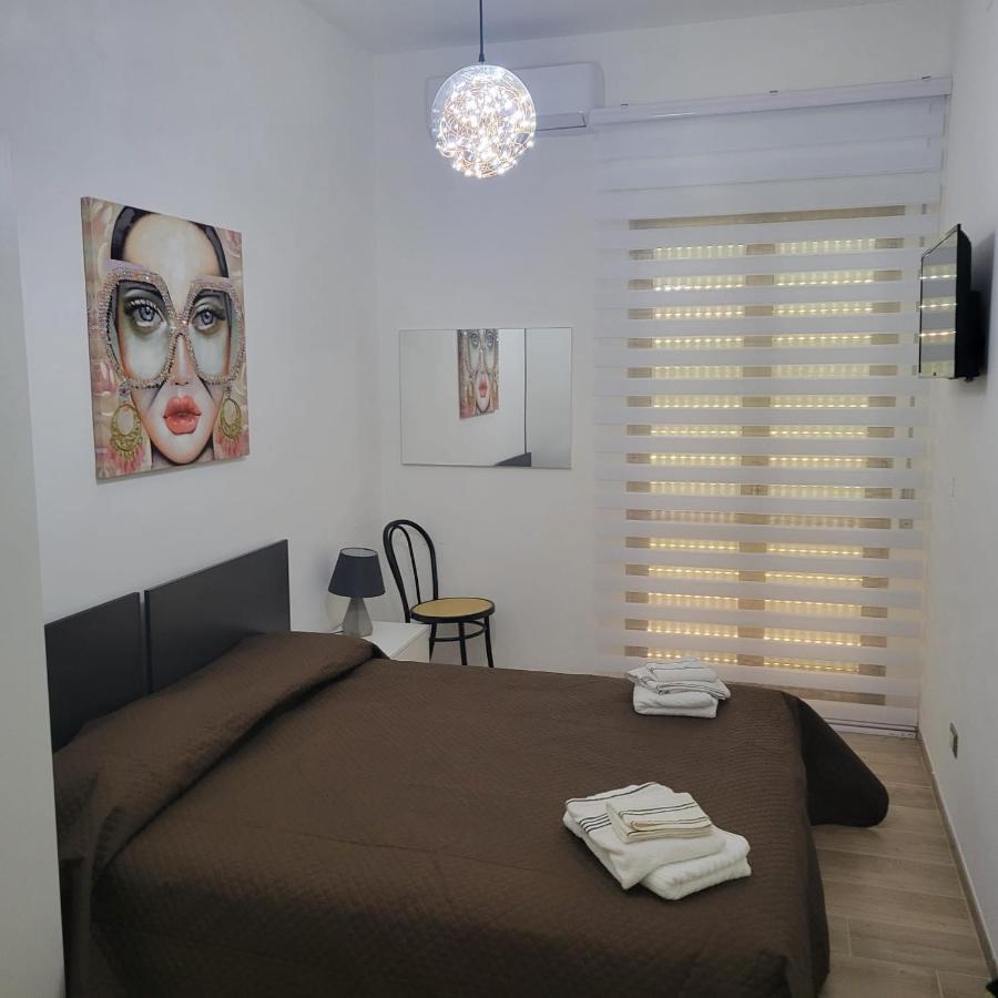 B&B Dei Sogni In Centro, Con Facilita Di Parcheggio Cosenza Exterior foto